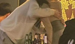 海伦吃瓜视频在线观看免费,免费在线观看，揭秘娱乐圈幕后故事